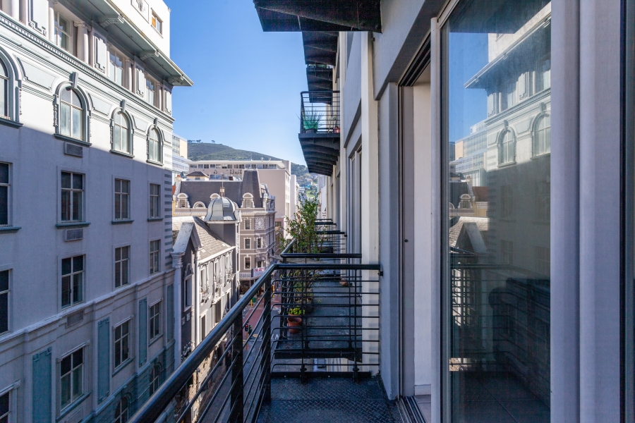 1 Bedroom Property for Sale in Cape Town City Centre Western Cape